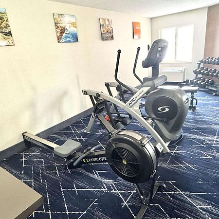 Comfort Inn Sainte-Catherine Екстериор снимка