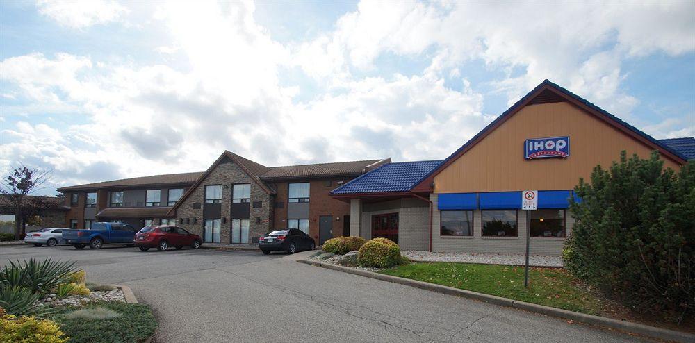 Comfort Inn Sainte-Catherine Екстериор снимка